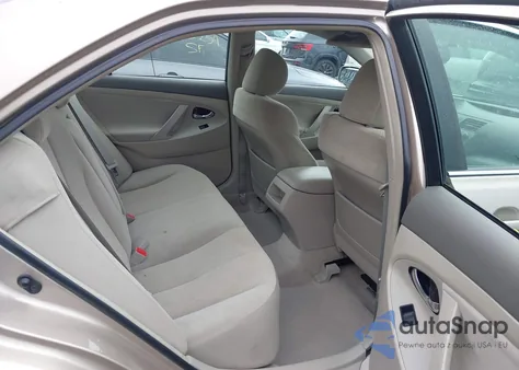 2007 Toyota Camry Le z USA, uszkodzony, nr VIN 4T1BE46K27U089062